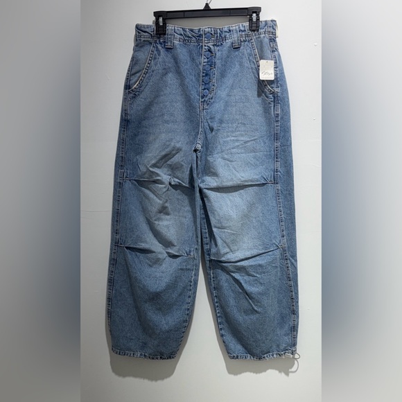 We The Free Newbies Solid Slouchy Baggy Jeans High Rise Casual Size Small - Picture 2 of 12